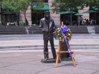 Naval_Memorial_Sailor_Bronze.jpg