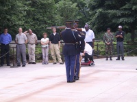 Inspecting_the_M1_rifle.jpg